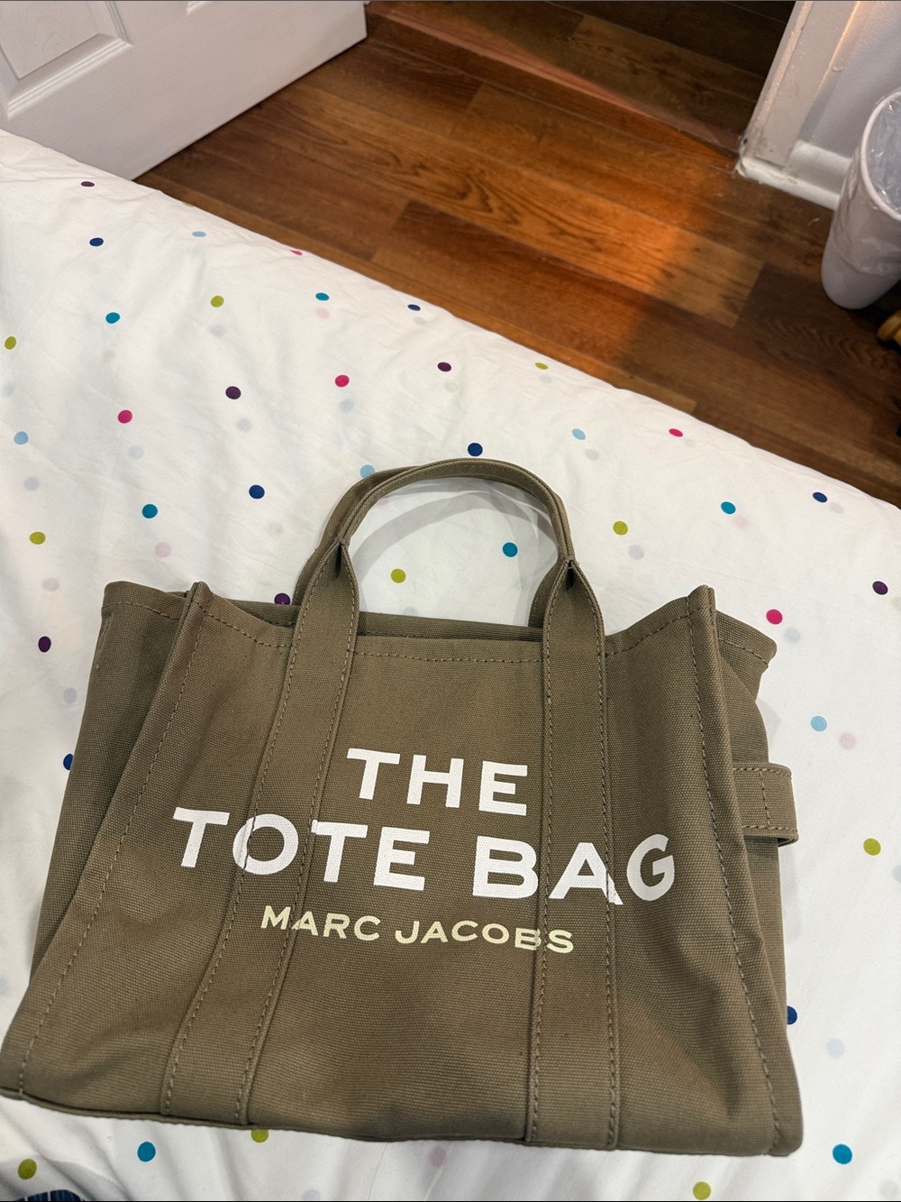 Marc Jacobs The Tote Bag in Olive Green